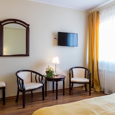 Pensiunea Boema Piatra Neamţ Exterior foto