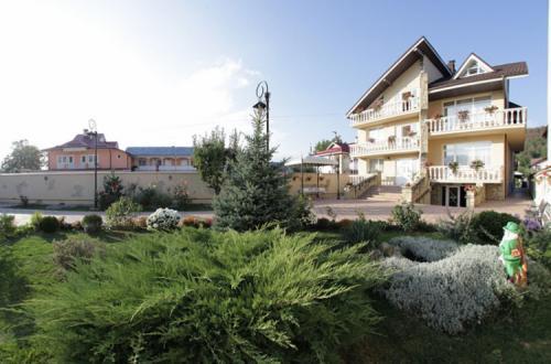 Pensiunea Boema Piatra Neamţ Exterior foto
